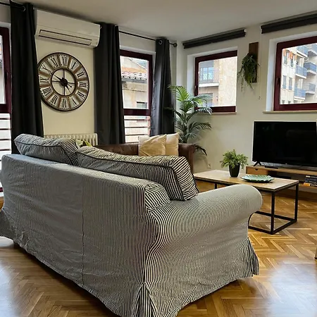 Apartment Duplex Laranitasalmantina *